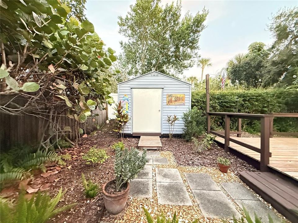 На продажу: $647,400 (2 спален, 2 ванн, 950 Квадратных фут)