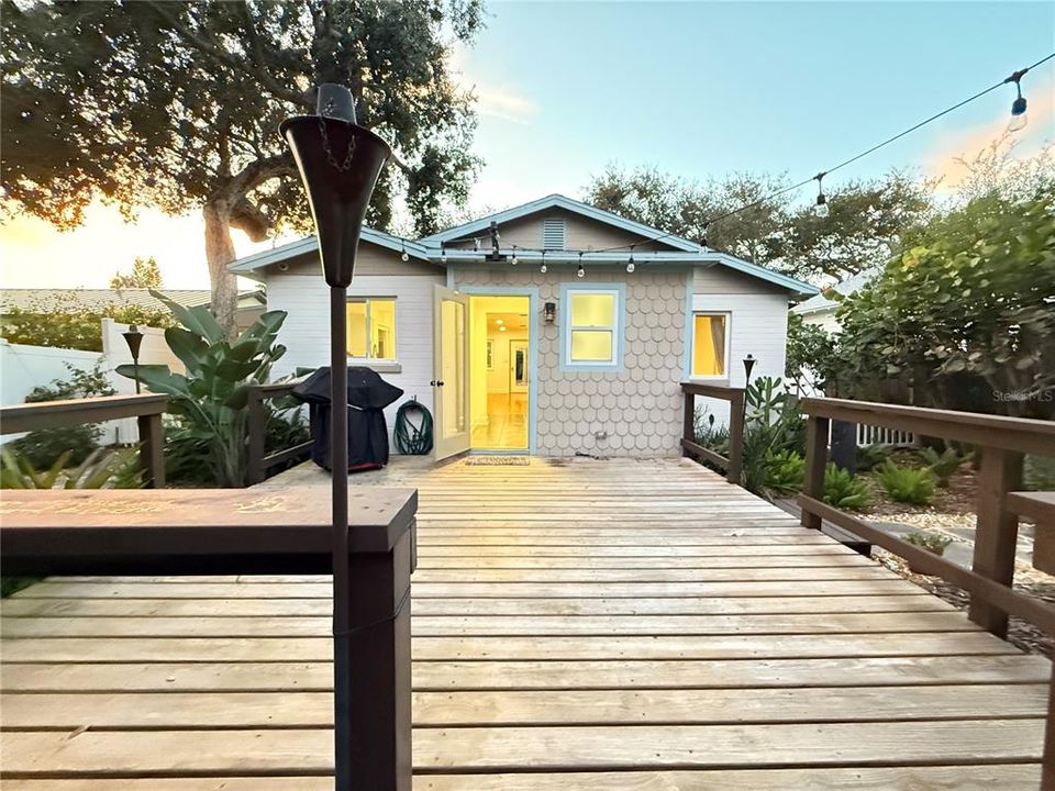 На продажу: $647,400 (2 спален, 2 ванн, 950 Квадратных фут)