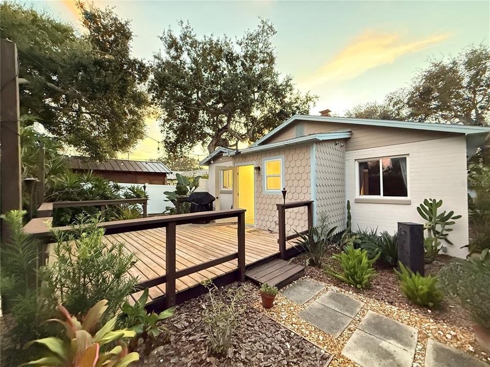 На продажу: $647,400 (2 спален, 2 ванн, 950 Квадратных фут)