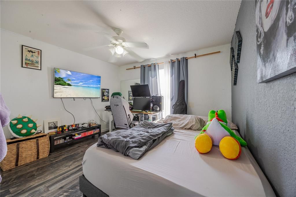 待售: $540,000 (5 贝兹, 3 浴室, 2636 平方英尺)