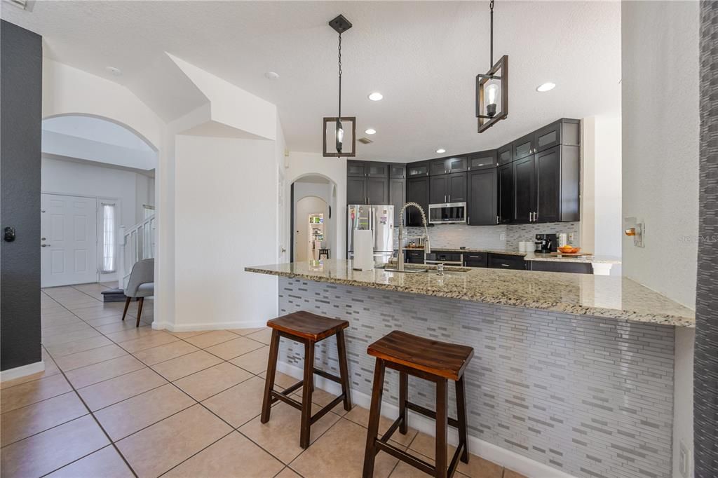 待售: $540,000 (5 贝兹, 3 浴室, 2636 平方英尺)