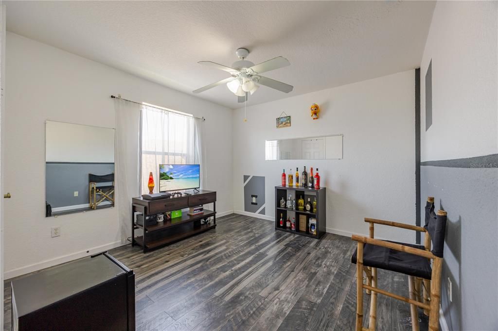 待售: $540,000 (5 贝兹, 3 浴室, 2636 平方英尺)