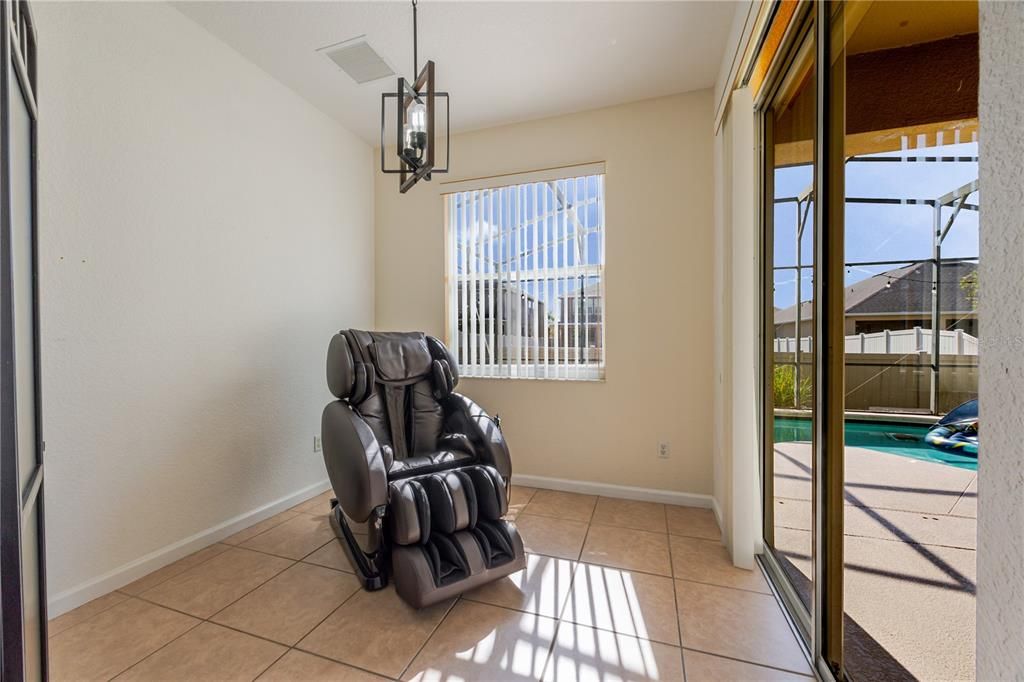 待售: $540,000 (5 贝兹, 3 浴室, 2636 平方英尺)