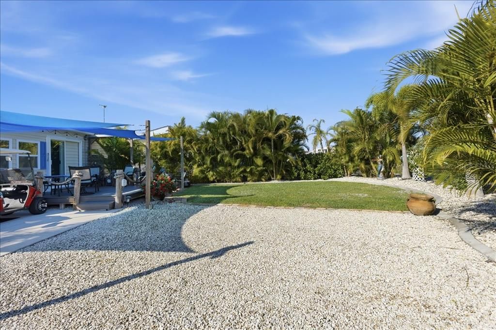 待售: $159,900 (1 贝兹, 1 浴室, 428 平方英尺)