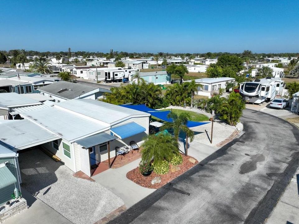 待售: $159,900 (1 贝兹, 1 浴室, 428 平方英尺)