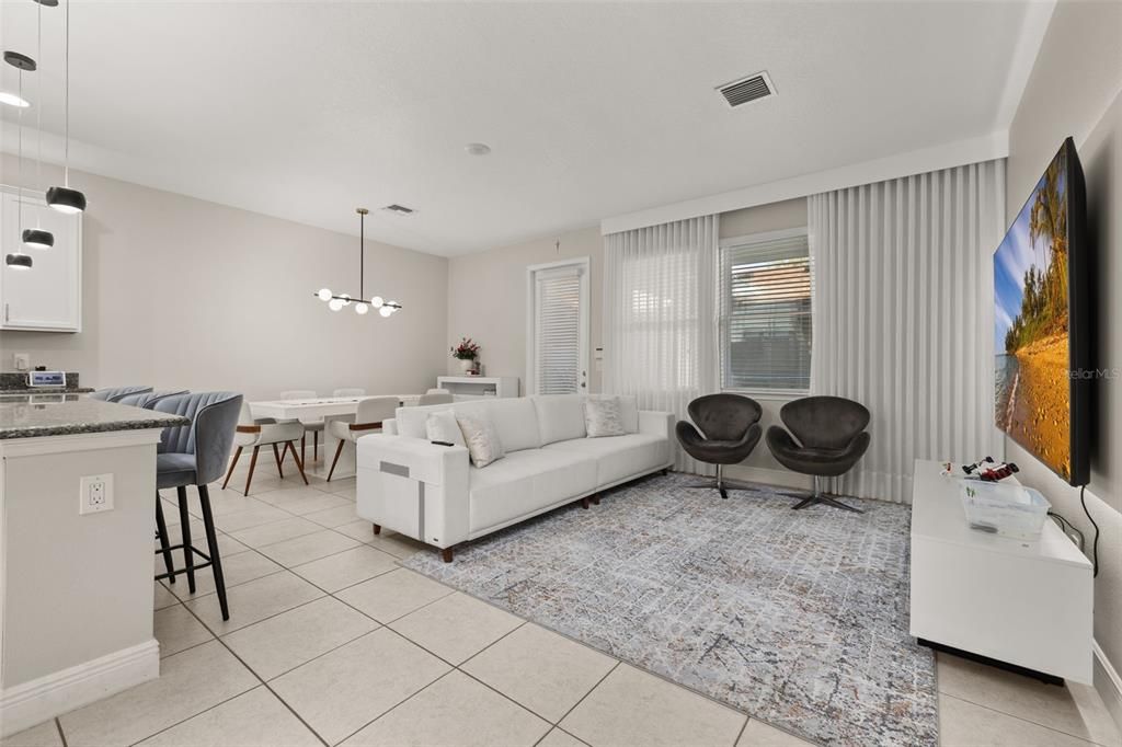 For Sale: $459,000 (3 beds, 2 baths, 1919 Square Feet)