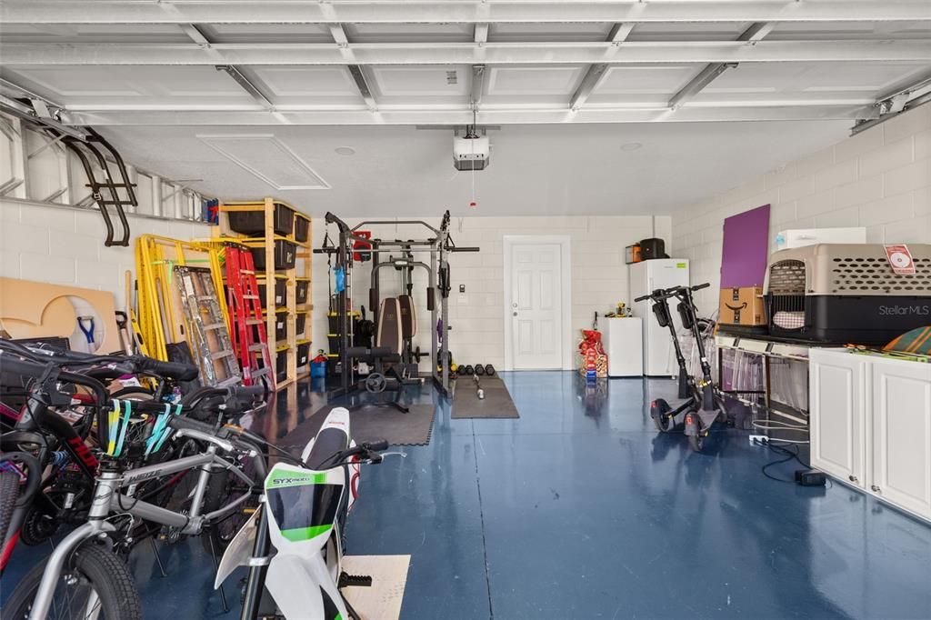 For Sale: $459,000 (3 beds, 2 baths, 1919 Square Feet)