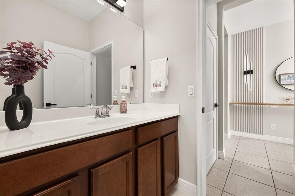 For Sale: $459,000 (3 beds, 2 baths, 1919 Square Feet)