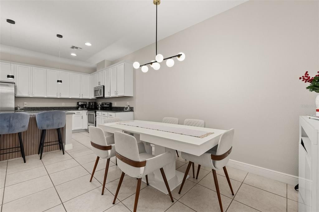 For Sale: $459,000 (3 beds, 2 baths, 1919 Square Feet)