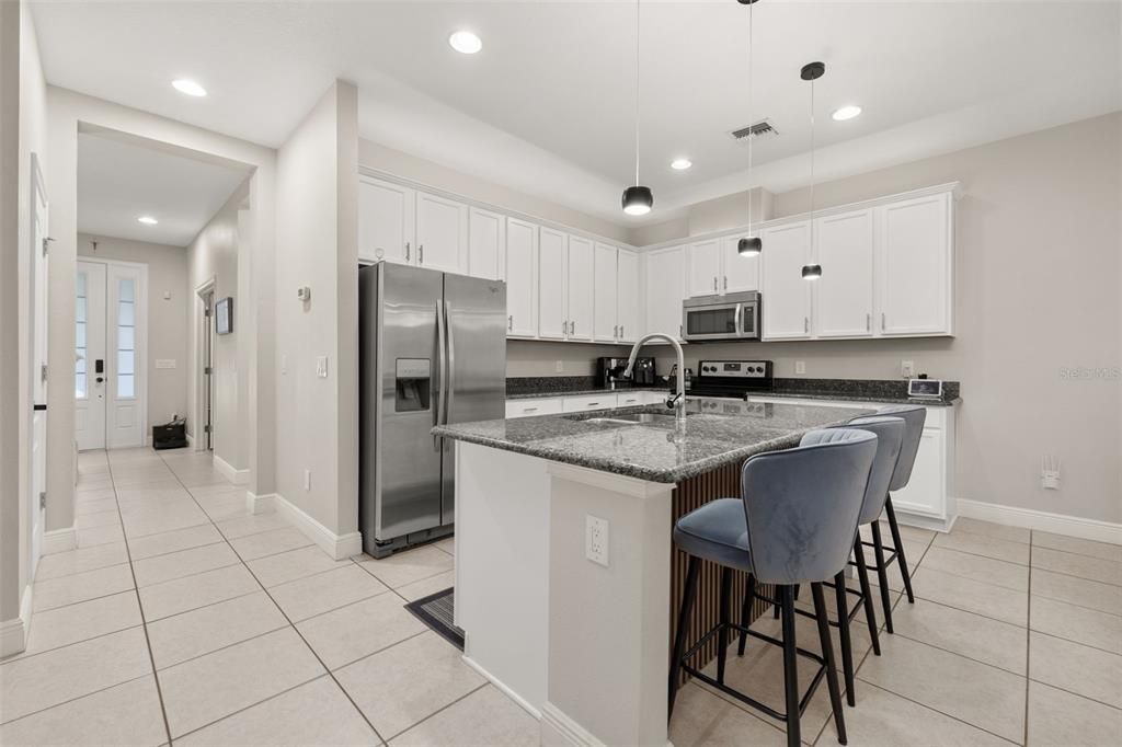 For Sale: $459,000 (3 beds, 2 baths, 1919 Square Feet)