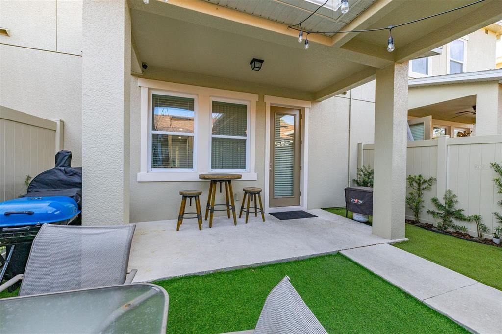 For Sale: $459,000 (3 beds, 2 baths, 1919 Square Feet)