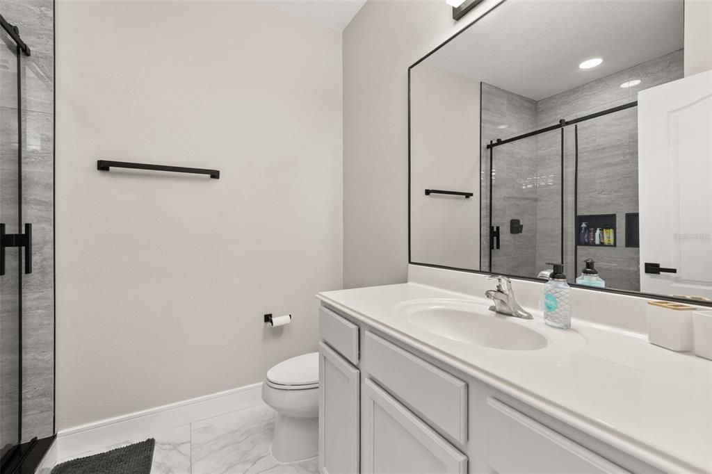 For Sale: $459,000 (3 beds, 2 baths, 1919 Square Feet)