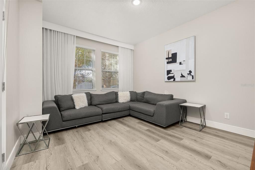 For Sale: $459,000 (3 beds, 2 baths, 1919 Square Feet)