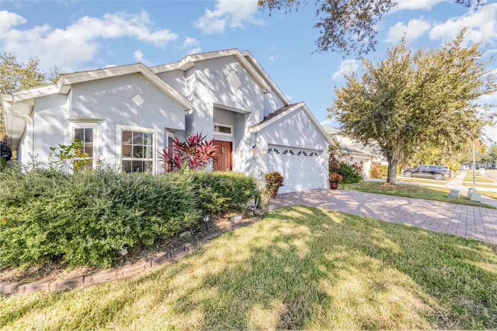 For Sale: $459,999 (3 beds, 2 baths, 1939 Square Feet)