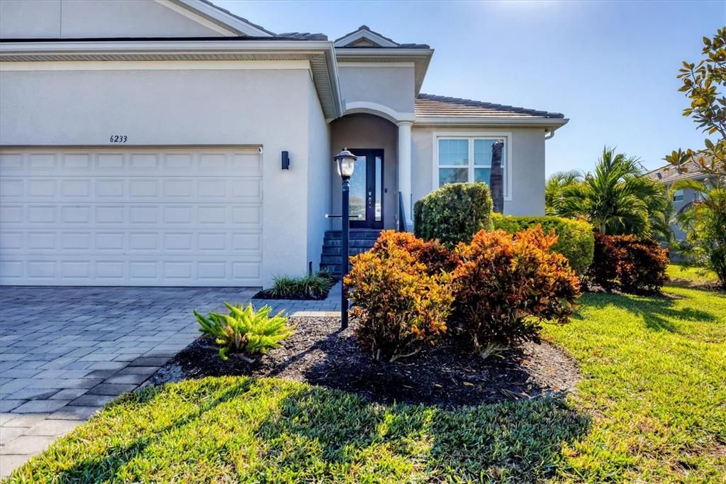 En Renta: $6,500 (3 camas, 3 baños, 2182 Pies cuadrados)