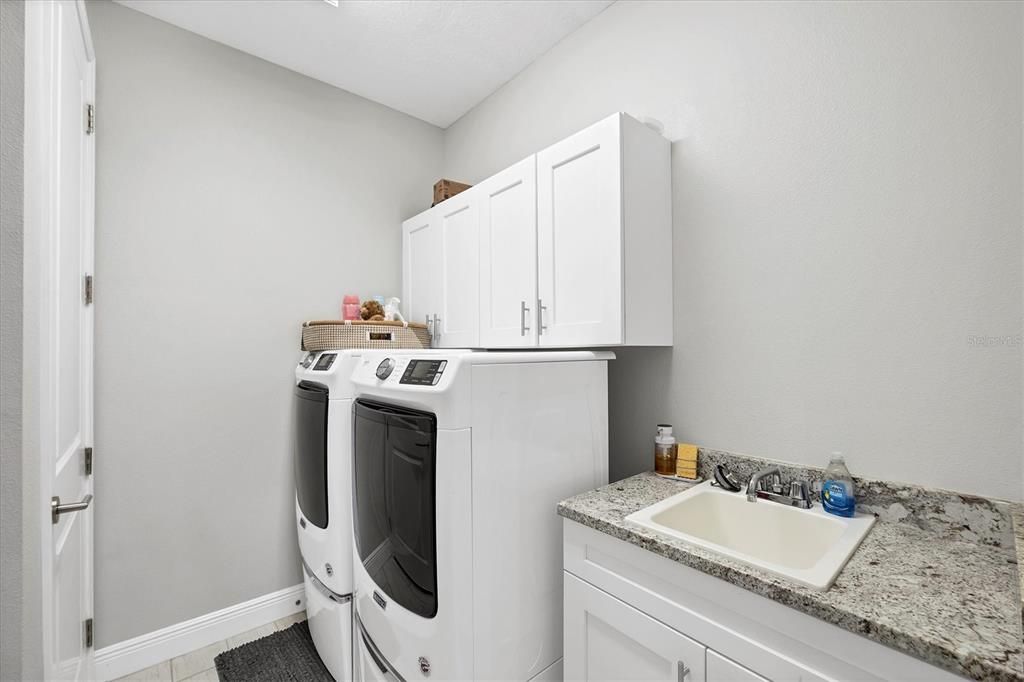 En Renta: $6,500 (3 camas, 3 baños, 2182 Pies cuadrados)