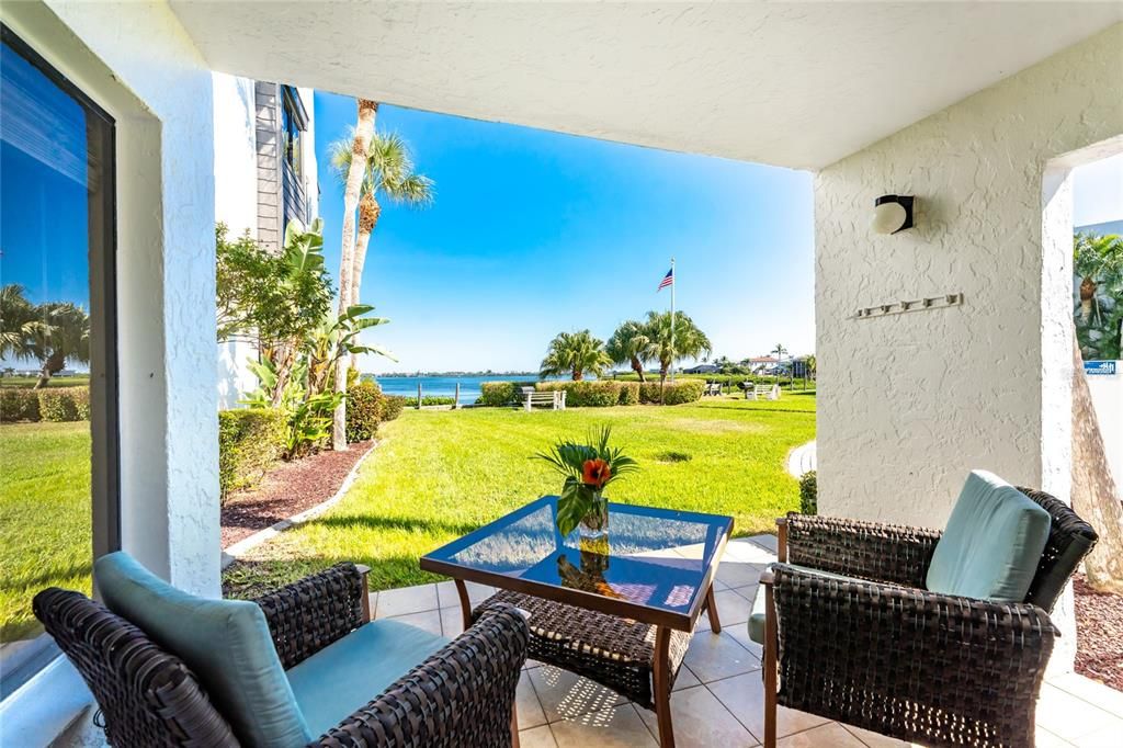 待售: $549,000 (2 贝兹, 2 浴室, 1237 平方英尺)