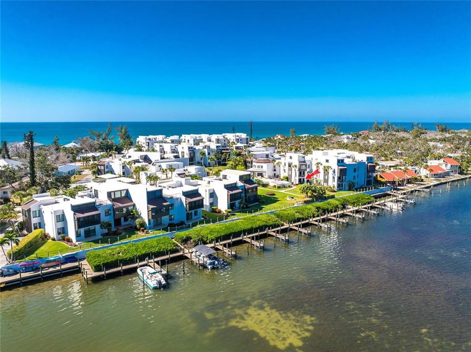 待售: $549,000 (2 贝兹, 2 浴室, 1237 平方英尺)