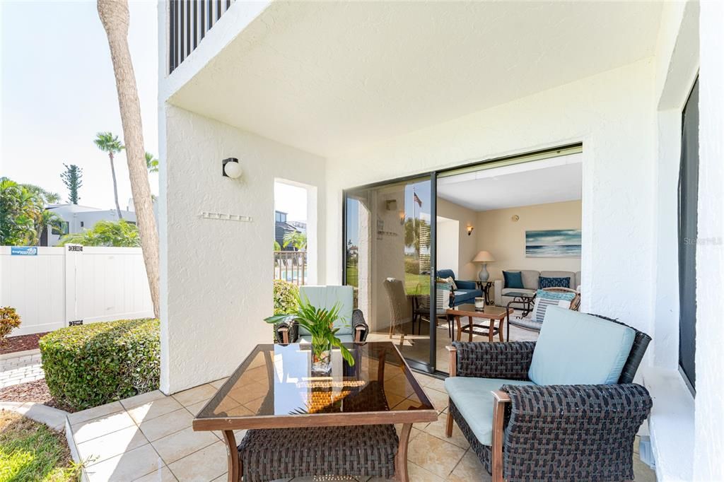 待售: $549,000 (2 贝兹, 2 浴室, 1237 平方英尺)