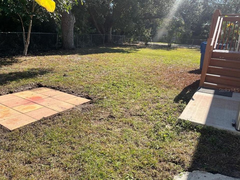 For Rent: $2,300 (3 beds, 2 baths, 1296 Square Feet)