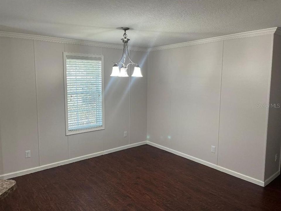For Rent: $2,300 (3 beds, 2 baths, 1296 Square Feet)