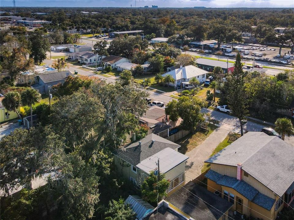 En Venta: $289,500 (4 camas, 3 baños, 1582 Pies cuadrados)