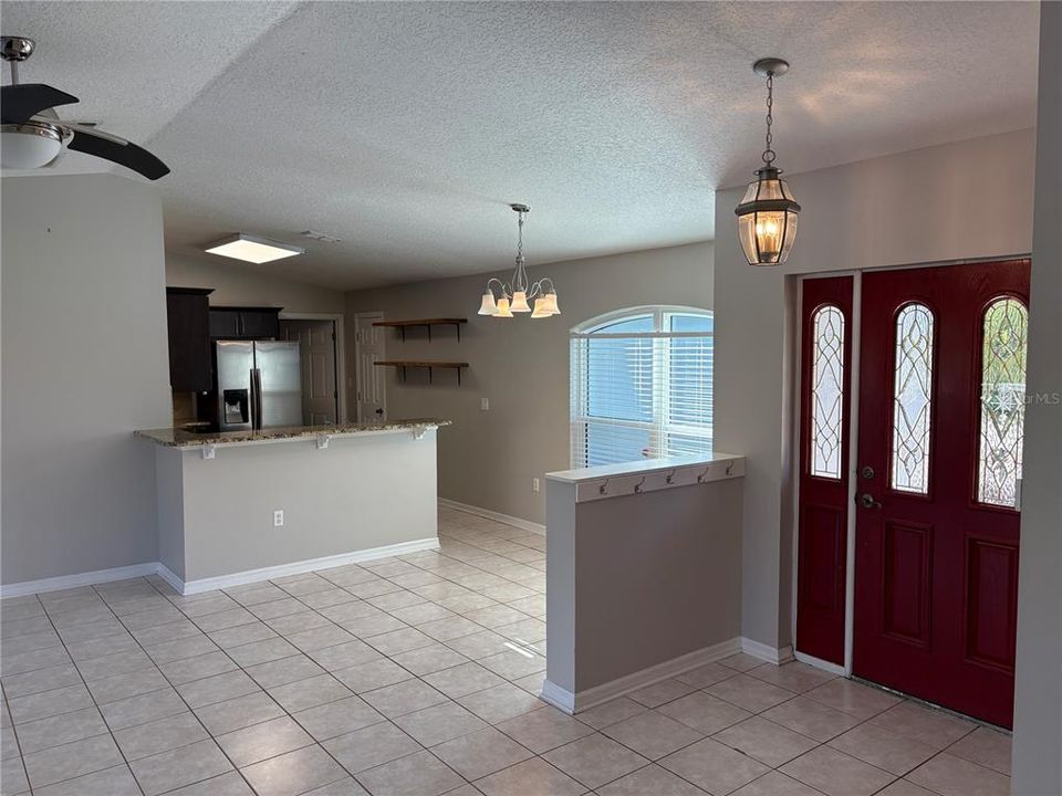 出租: $2,295 (3 贝兹, 2 浴室, 1692 平方英尺)