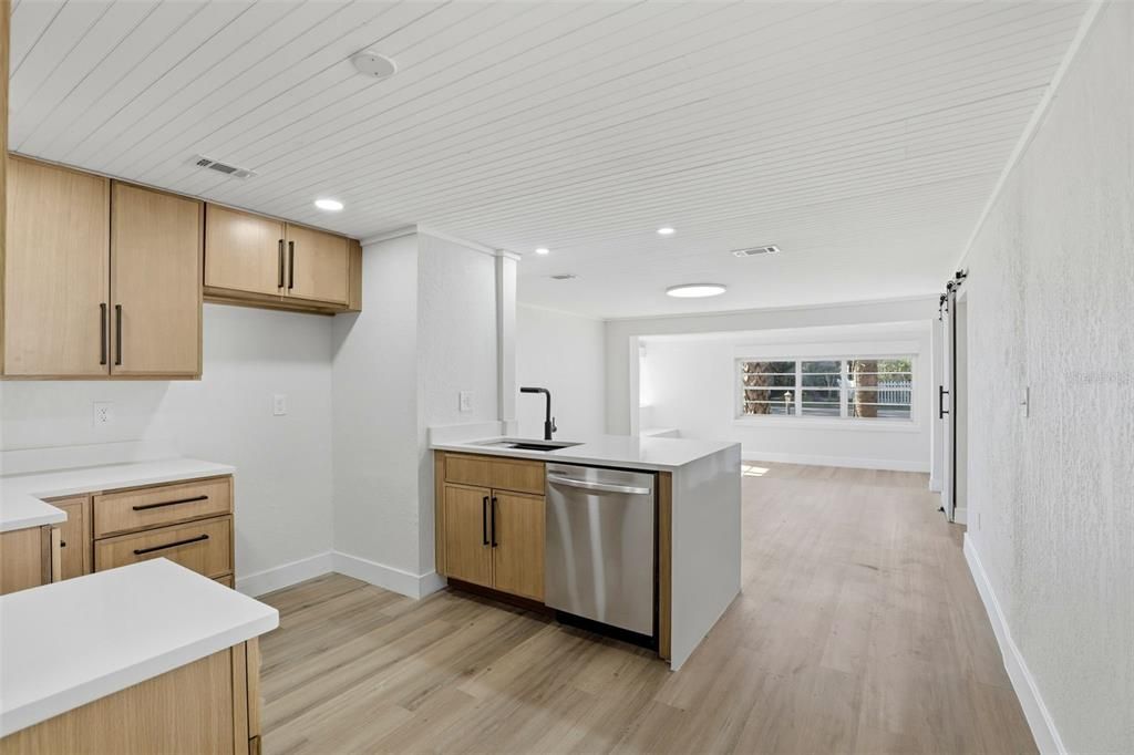 待售: $269,000 (3 贝兹, 2 浴室, 1276 平方英尺)