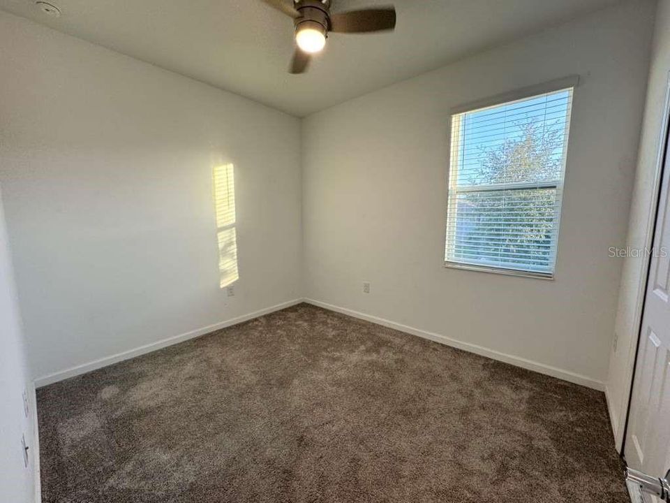 En Renta: $2,400 (4 camas, 3 baños, 2080 Pies cuadrados)