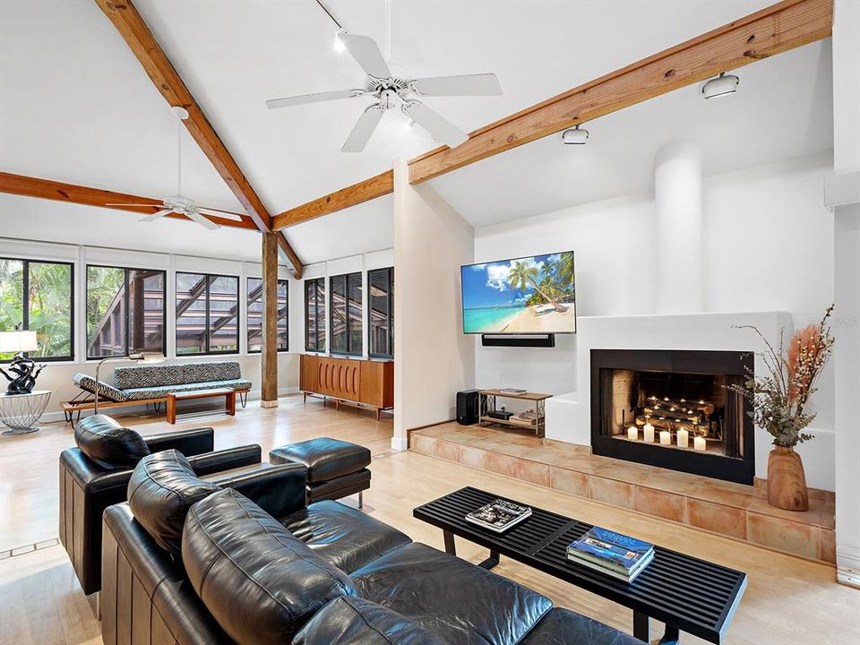 En Venta: $1,498,000 (3 camas, 4 baños, 3308 Pies cuadrados)