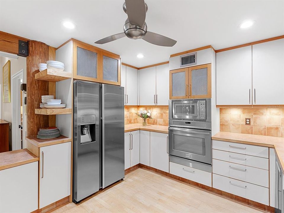 En Venta: $1,498,000 (3 camas, 4 baños, 3308 Pies cuadrados)