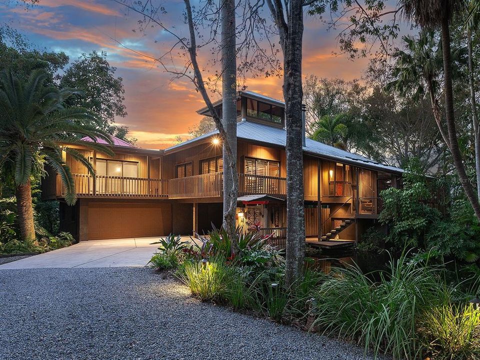 En Venta: $1,498,000 (3 camas, 4 baños, 3308 Pies cuadrados)