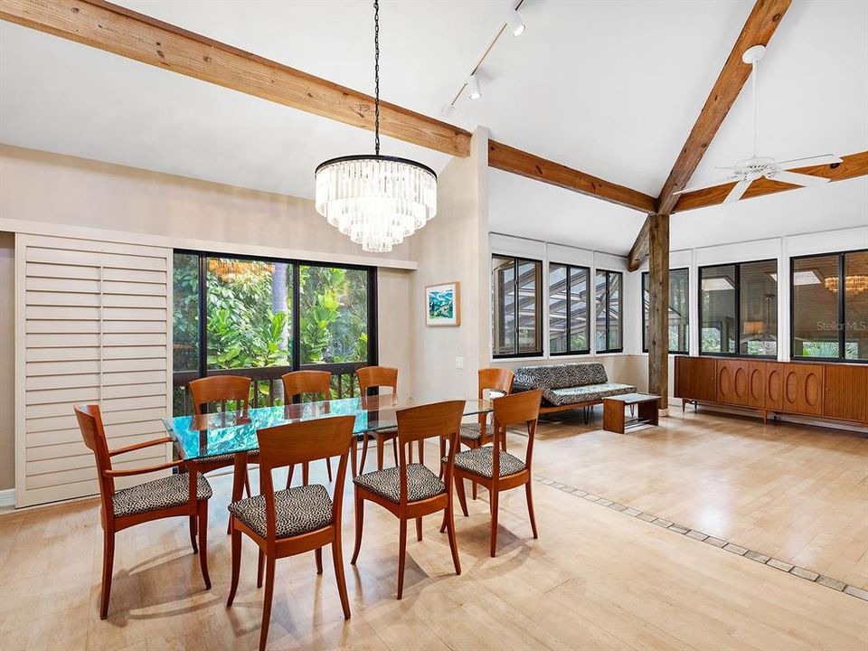 En Venta: $1,498,000 (3 camas, 4 baños, 3308 Pies cuadrados)