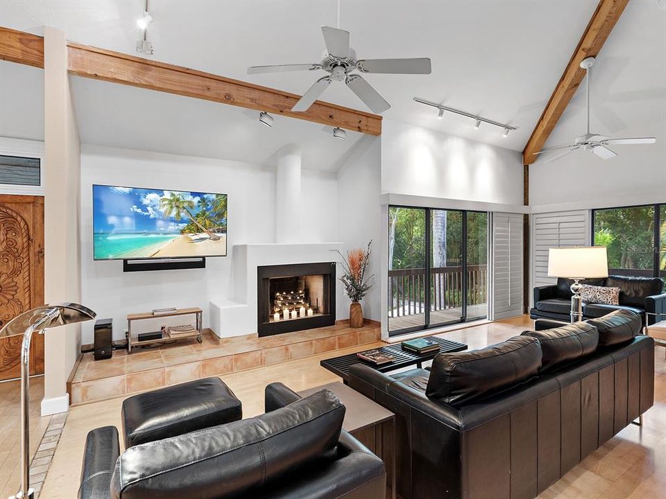 En Venta: $1,498,000 (3 camas, 4 baños, 3308 Pies cuadrados)