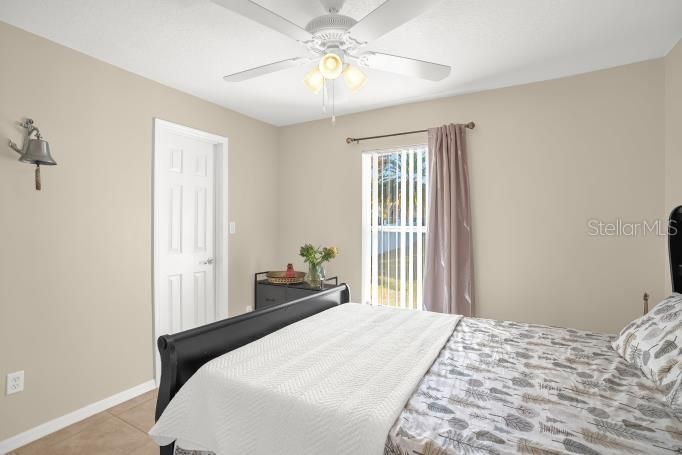 Activo con contrato: $359,000 (3 camas, 2 baños, 1348 Pies cuadrados)