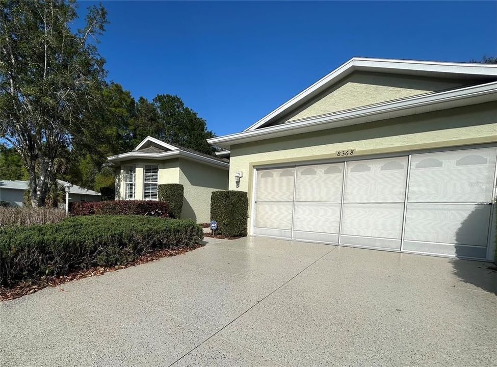 For Sale: $299,000 (3 beds, 2 baths, 2024 Square Feet)