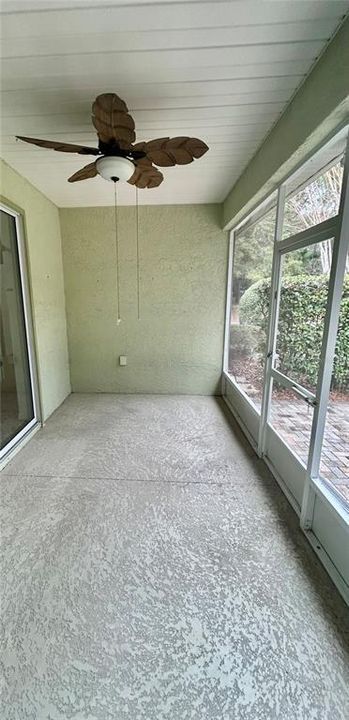 For Sale: $299,000 (3 beds, 2 baths, 2024 Square Feet)