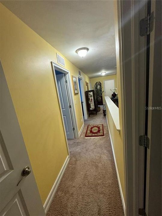 待售: $450,000 (4 贝兹, 2 浴室, 2490 平方英尺)