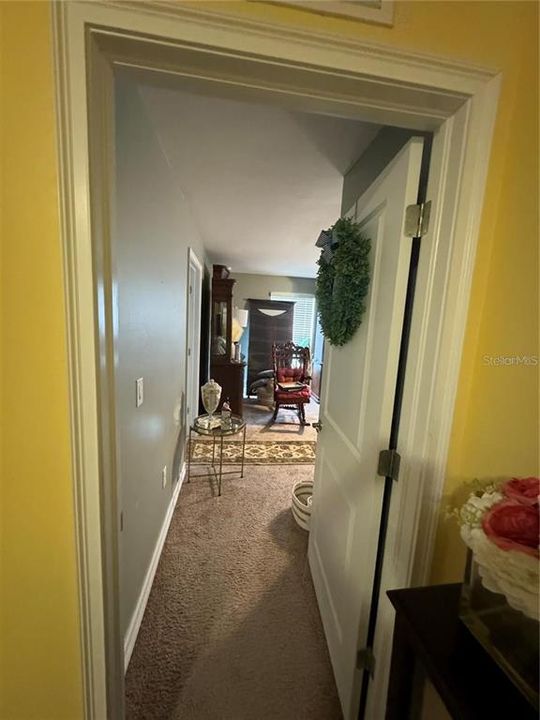 待售: $450,000 (4 贝兹, 2 浴室, 2490 平方英尺)