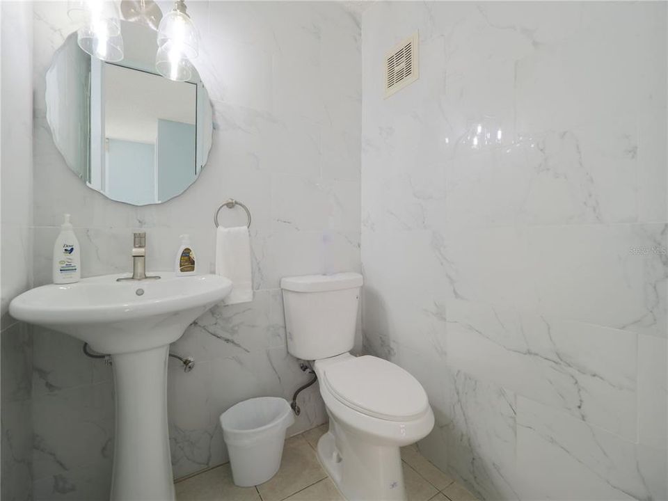 На продажу: $359,000 (2 спален, 1 ванн, 0 Квадратных фут)