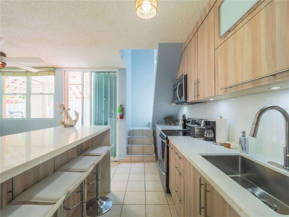 На продажу: $359,000 (2 спален, 1 ванн, 0 Квадратных фут)