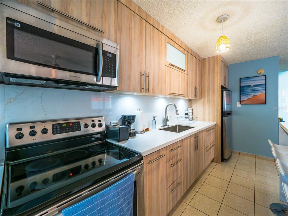 На продажу: $359,000 (2 спален, 1 ванн, 0 Квадратных фут)