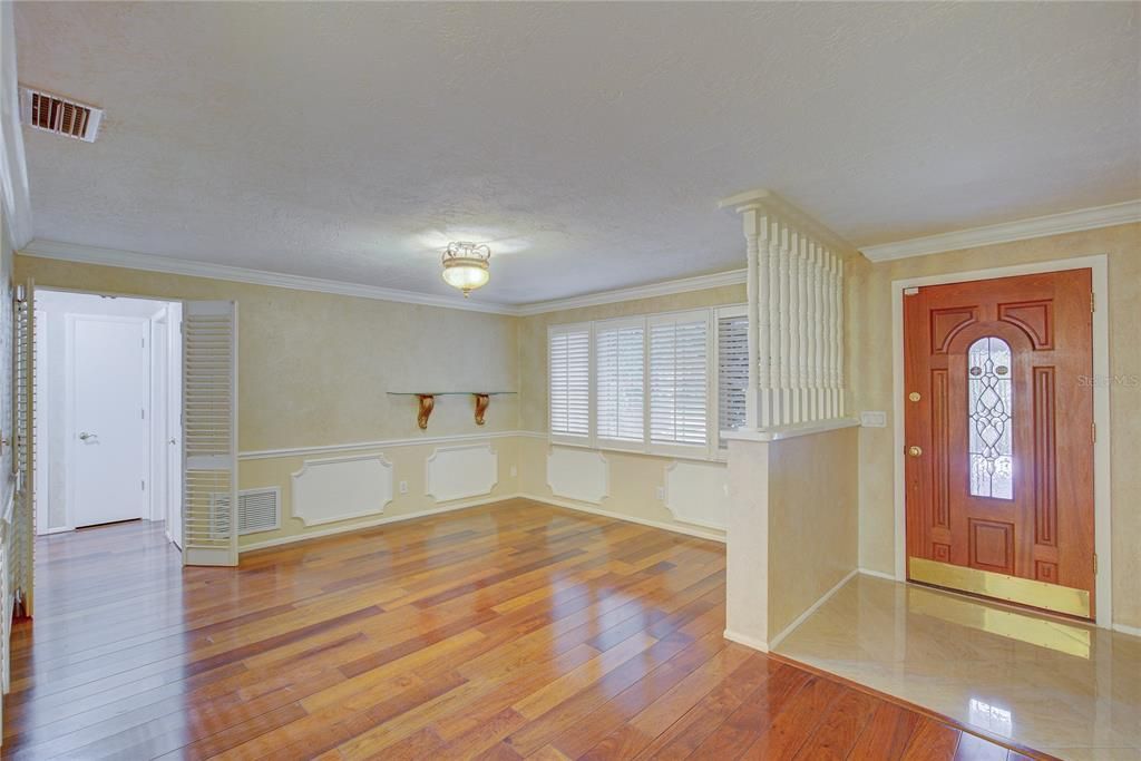 For Rent: $4,900 (4 beds, 3 baths, 3347 Square Feet)