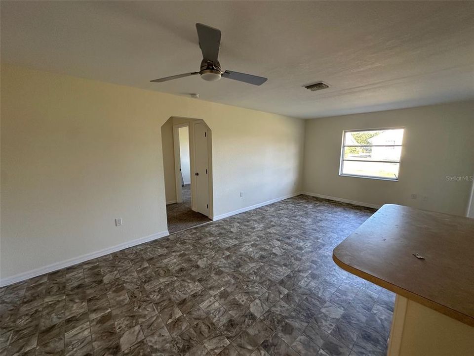 待售: $279,900 (3 贝兹, 2 浴室, 1858 平方英尺)