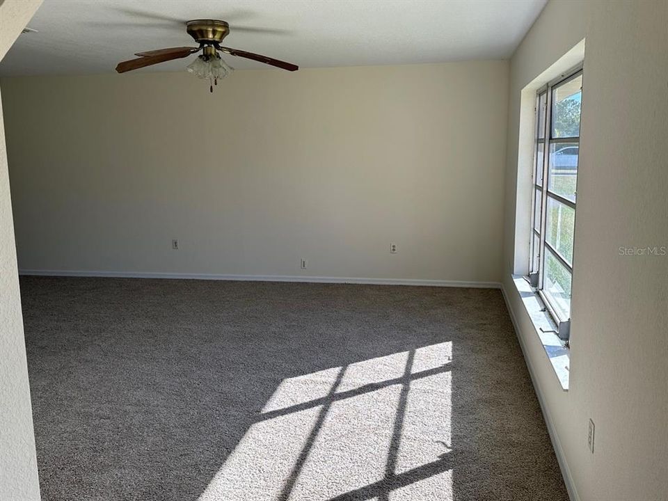 待售: $279,900 (3 贝兹, 2 浴室, 1858 平方英尺)