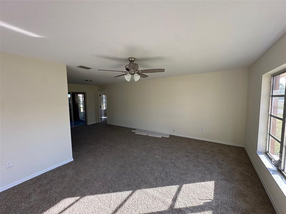 待售: $279,900 (3 贝兹, 2 浴室, 1858 平方英尺)