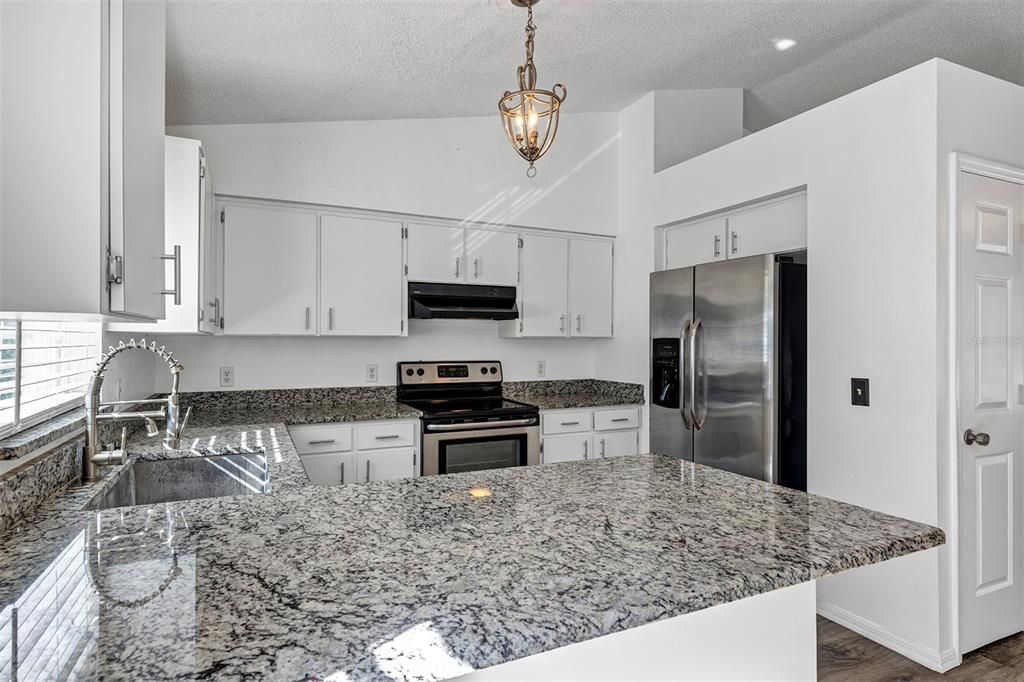 En Venta: $284,500 (3 camas, 1 baños, 1107 Pies cuadrados)