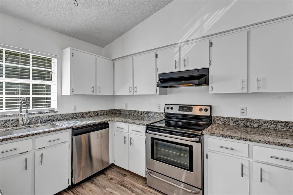 En Venta: $284,500 (3 camas, 1 baños, 1107 Pies cuadrados)