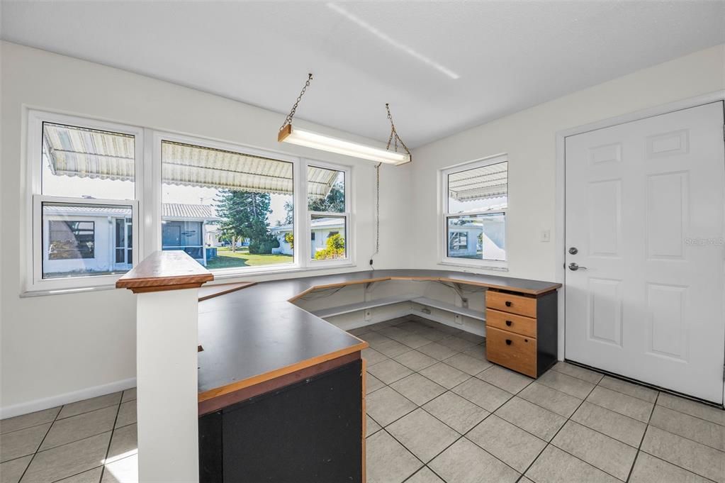 For Sale: $419,900 (2 beds, 2 baths, 1767 Square Feet)