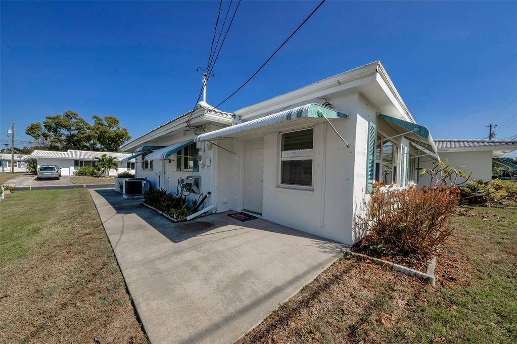 For Sale: $419,900 (2 beds, 2 baths, 1767 Square Feet)